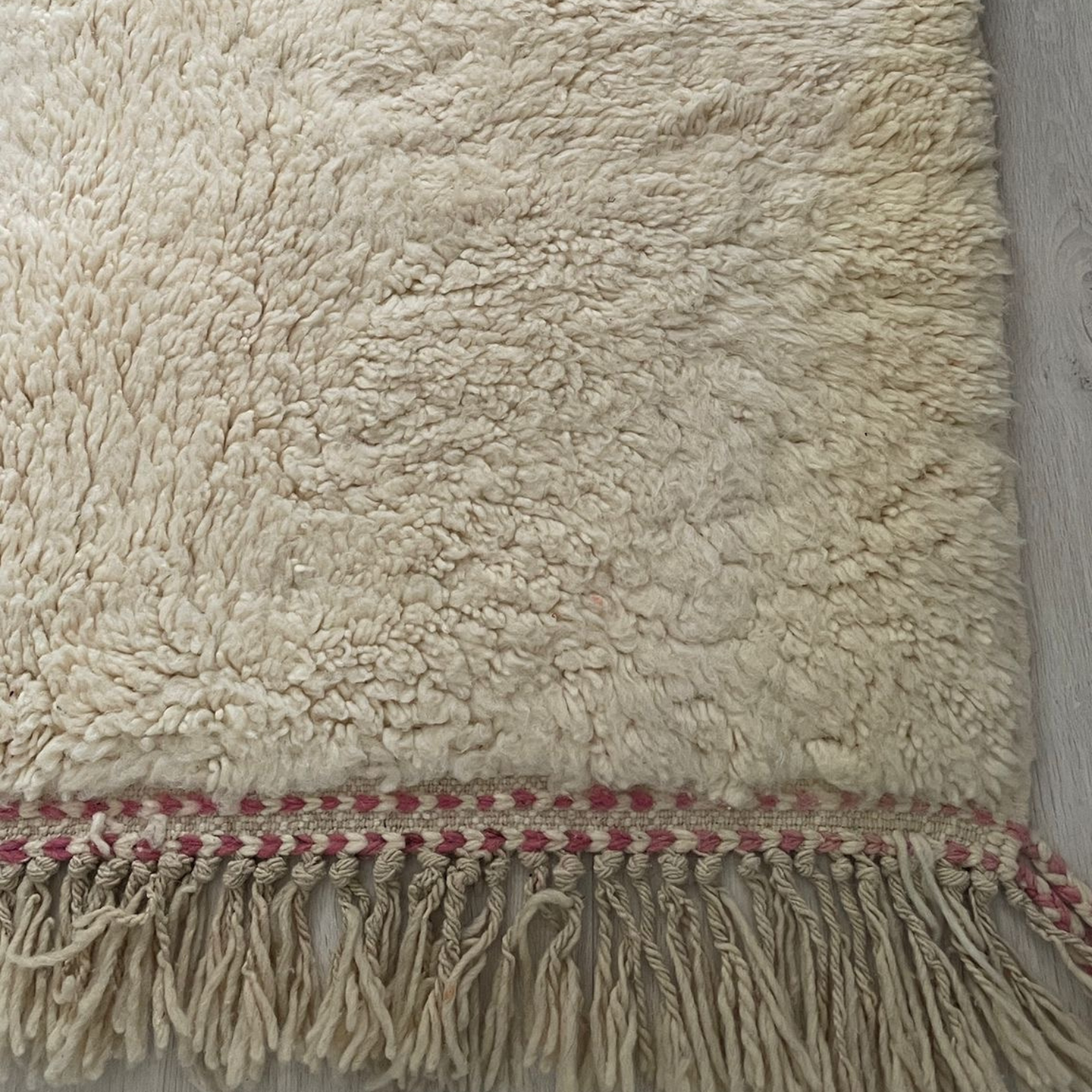 Tapis Beni Ouarain motifs carrés colorés - B119