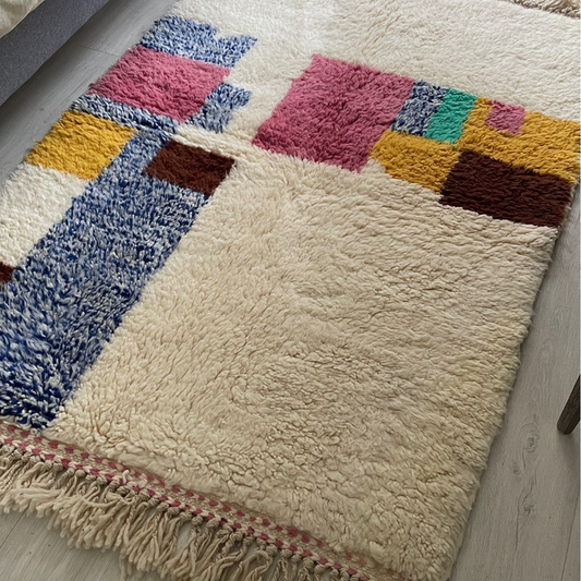 Tapis Beni Ouarain motifs carrés colorés - B119