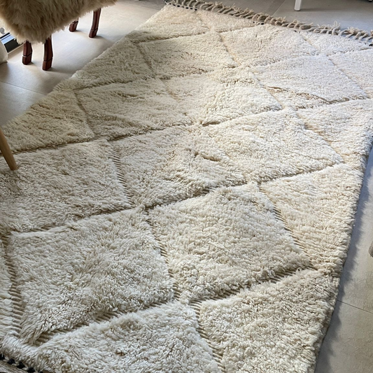 Tapis Beni Ouarain motifs écru - B110