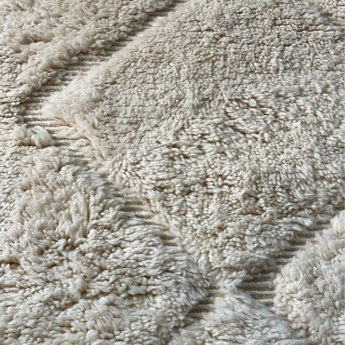 Tapis Beni Ouarain motifs écru - B110