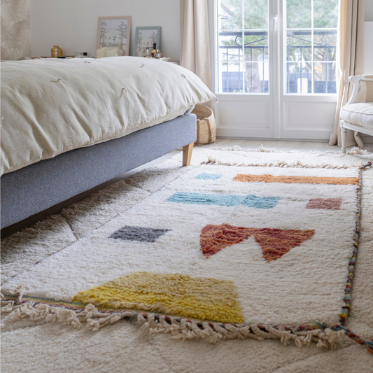 Tapis azilal blanc motif coloré