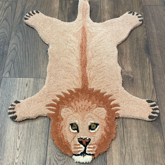 Tapis enfant lion rose 