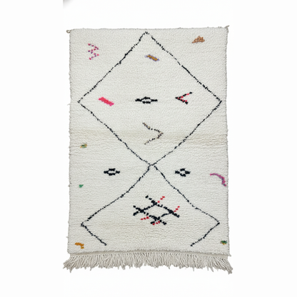 Tapis laine blanc avec touche de couleur