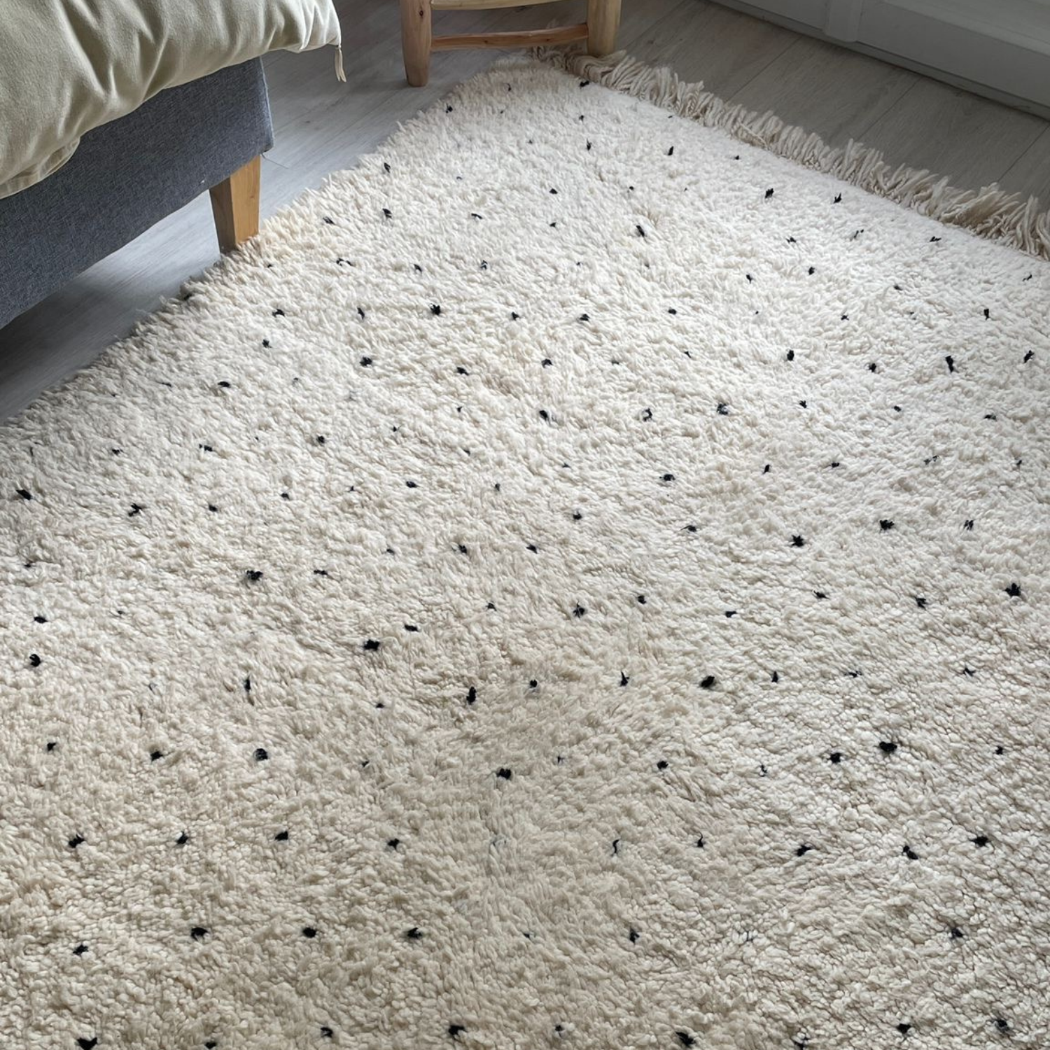 grand tapis laine blanc et noir 